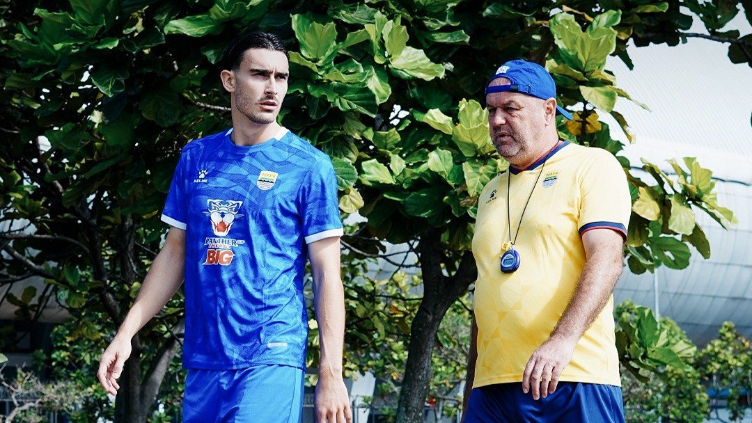 Bojan Hodak Beri Kabar Baik Soal Andrew Jung dan Ungkap Strategi Tim